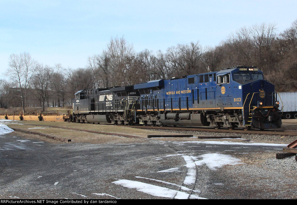 ns 22v with norfolk and western